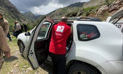 Kızılay ekibinden arama çalışmalarına katılanlara yemek