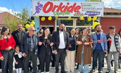 Yüksekova'da Orkide Çiçekçilik isimli yeni bir iş yeri hizmete girdi
