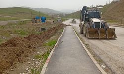 Pizok TOKİ yolunda aydınlatma çalışmaları başladı