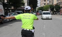 Trafik denetimlerinde 403 bin sürücüye işlem yapıldı