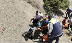 Silopi’de otomobil şarampole yuvarlandı: 1 ölü, 3 yaralı