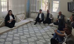 Hakkâri Milletvekilleri Bayramda Vatandaşlarla Buluştu