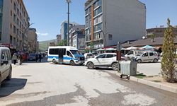 Yüksekova’da Trafik Alarmı: Dört Yol Tehlike Saçıyor!