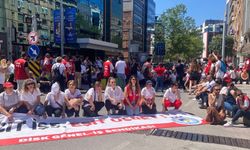 İzmir Büyükşehir’de, grev beşinci gününde işçilerin eylemi sürüyor