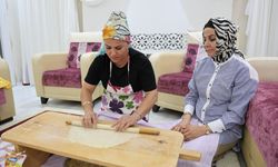Adanalı kadınların ’ev baklavası’ mesaisi