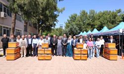 Mardin’de 800 üreticiye 4 bin arılı kovan dağıtıldı