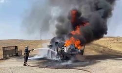 Batman’da petrol sahasında vinç alev alev yandı