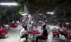 Siirt’te kavurucu sıcaklar hayatı geceye taşıdı