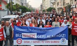 Van’da 223 işçinin işten çıkarılması protesto edildi