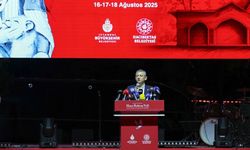 Özgür Özel: İnsanlığa inanmaya, kardeşliğe inanmaya ve barışı kurmaya andolsun
