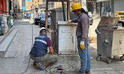Yüksekova Sanat Sokağı’nda Elektrik Direkleri Kaldırılıyor