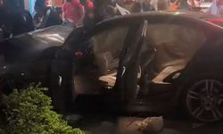 Van’da park halinde bulunan  Cipe otomobil çarptı: 1 yaralı
