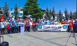 Gözeger; "25 milyon vatandaşımız, yüzlerini güldürecek, adil ve hakkaniyetli bir yeni teklif beklemektedir"
