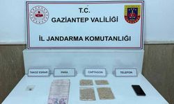 Gaziantep’te 4 bin 587 adet captagon hap ele geçirildi: 4 şahıs tutuklandı