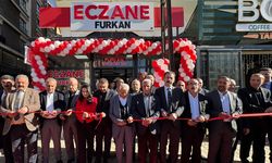 Yüksekova’da yeni bir eczane hizmete girdi