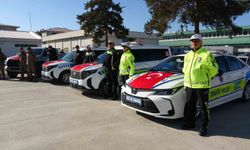 Van’da emniyet bünyesine alınan yeni araçlar törenle teslim edildi