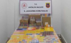 Antalya’da kaçak bin 660 adet elektronik sigara ve 7 bin 500 paket sigara ele geçirildi