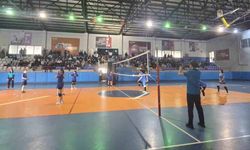 Bitlis’te ‘Okul Sporları Voleybol İl Şampiyonası’ başladı