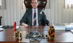 "Süper Vali"nin oğlunun odasında Böcek skandalı