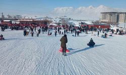 Bitlis’te kayak merkezine yoğun ilgi