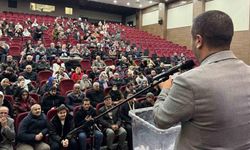 Mardin’de evlilikte 25 yılını tamamlayan 47 çift için umre kurası çekildi