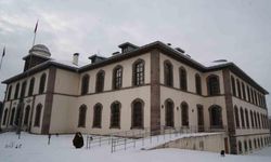 Tarihi Erzurum Kongre Binası için tehlike zilleri çalıyor