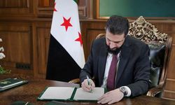 Ahmed Şara Kürtler İçin Güvence Kararnamesini İmzaladı