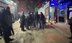 Yüksekova’da buzlanan yolda düşen kişi yaralandı