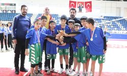 Hakkari’de Küçükler Voleybol İl Birinciliği sona erdi