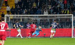 Fenerbahçe, 2026 yılının ilk 3 maçını gol yemeden kazandı