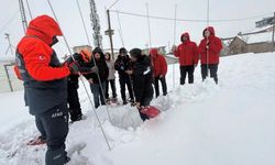 AFAD, Hakkâri’de Arama Kurtarma Personeline Çığ Eğitimi Verdi