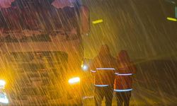 Muş’ta kar ve tipi: Yolda mahsur kalan 180 kişinin imdadına Kızılay yetişti