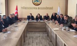 Yüksekova’da Kar Mesaisi Masaya Yatırıldı: Belediye Yönetimi Muhtarlarla Buluştu