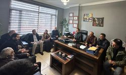 DEM Parti’den Şemdinli Esnaf ve Sanatkârlar Odası’na Ziyaret