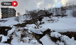 Yüksekova’da heyelan paniği: 7 kişilik aile evini terk etti