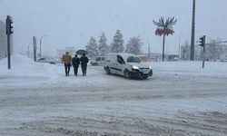 Yüksekova’da kar sonrası kartpostallık görüntüler