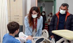 Kanser hastası çocuklara moral ziyareti
