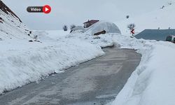 Yüksekova’da İki Köy Arası Yol Kapalı: Vatandaş Tepkili