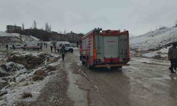 Van’da otomobil dereye uçtu: 3 yaralı