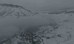 Sisle kaplanan Derecik dronla görüntülendi