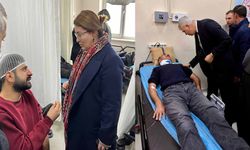 Yetkililerden Yüksekova'daki yaralılara ziyaret