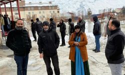 Hakkari’de gözaltına alınan 14 seyyar satıcıdan 7’si tutuklandı