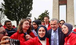 Bakan Bak: "Kadın sporcularımızla gurur duyuyoruz"