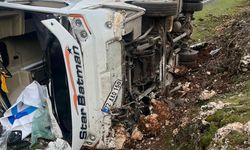 Mardin’de yolcu otobüsü devrildi: 24 yaralı