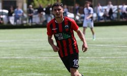 Yüksekova Belediyespor futbolcusu trafik kazası geçirdi