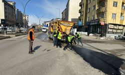 İpek Yolu’nda Asfalt Yama Çalışması Başlatıldı