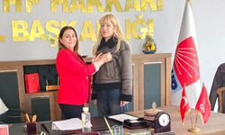 Hakkari’de 18 yaşına giren genç kızın ilk tercihi CHP oldu!