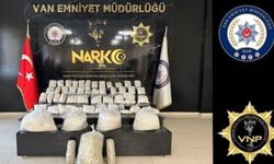 Van’da kamyonette 90 kilo uyuşturucu ele geçirildi