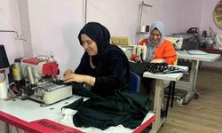 Batman’da kadınlar ilmek ilmek geleceği dokuyor
