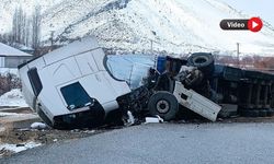 Yüksekova–Esendere Yolunda İran Tırı Devrildi: Sürücü Yaralandı